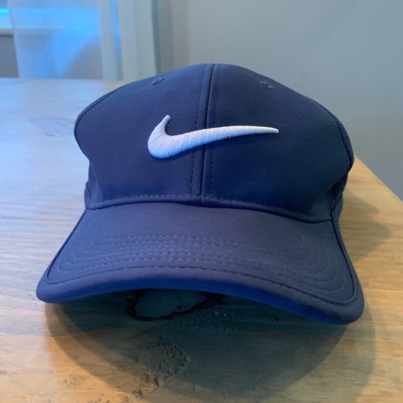 navy nike golf hat